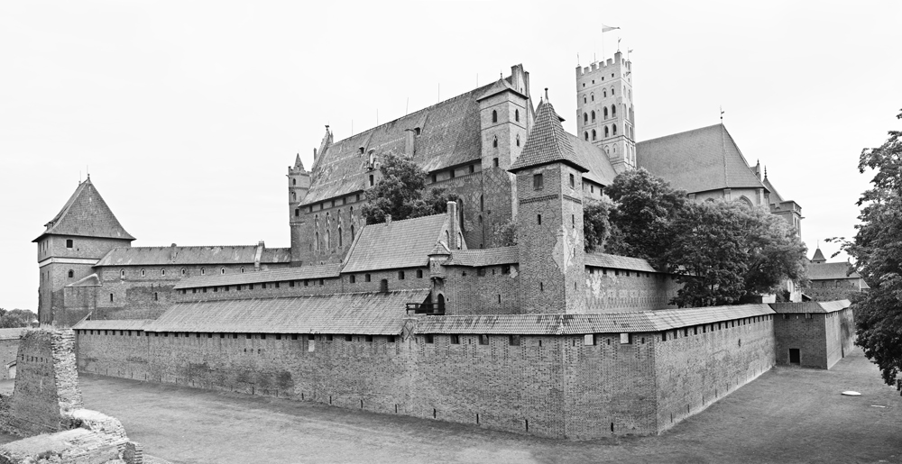 Preview Zamek Malbork_BW.jpg
